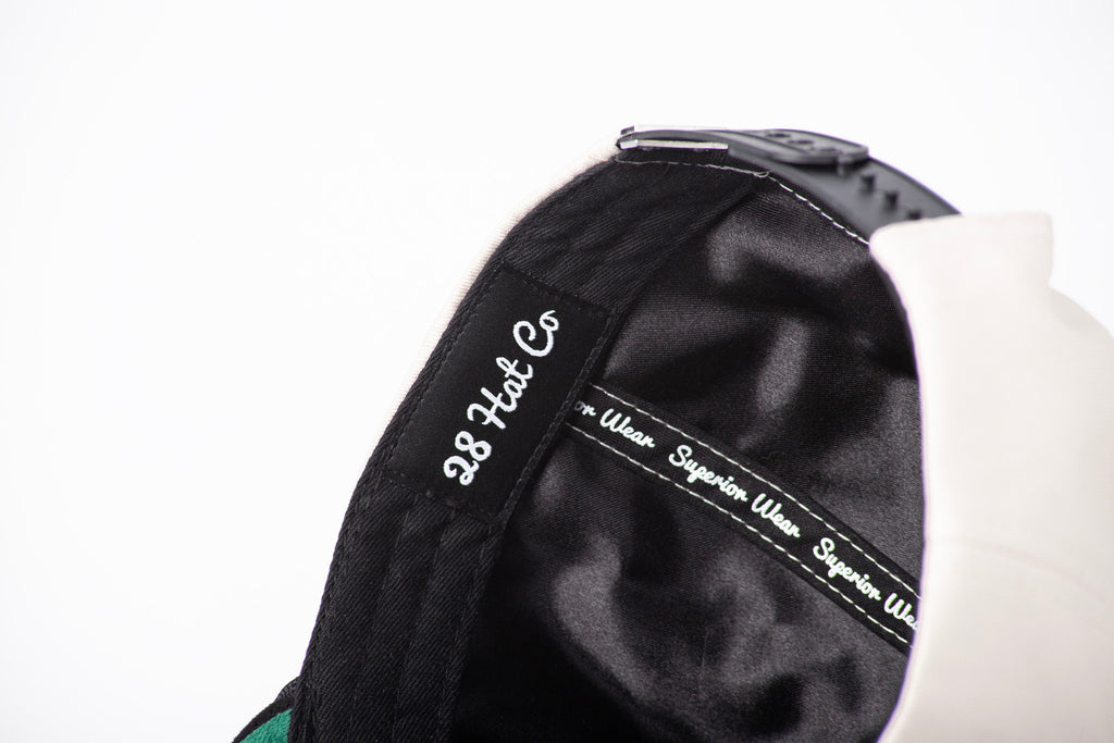 Black & white Oyster