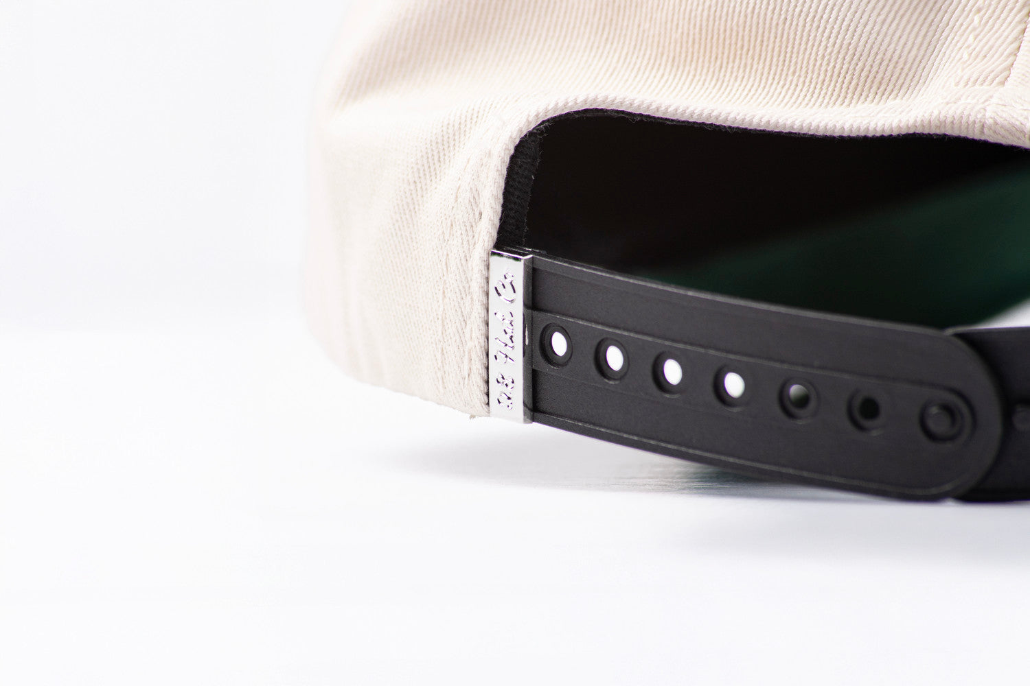 Black & white Oyster